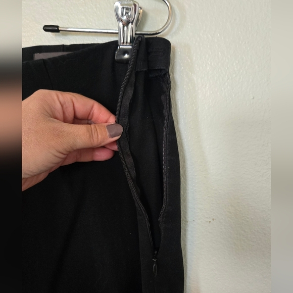 Eddie Bauer Bremerton Fit Straight Leg Black Pants Size 12 - Picture 5 of 8